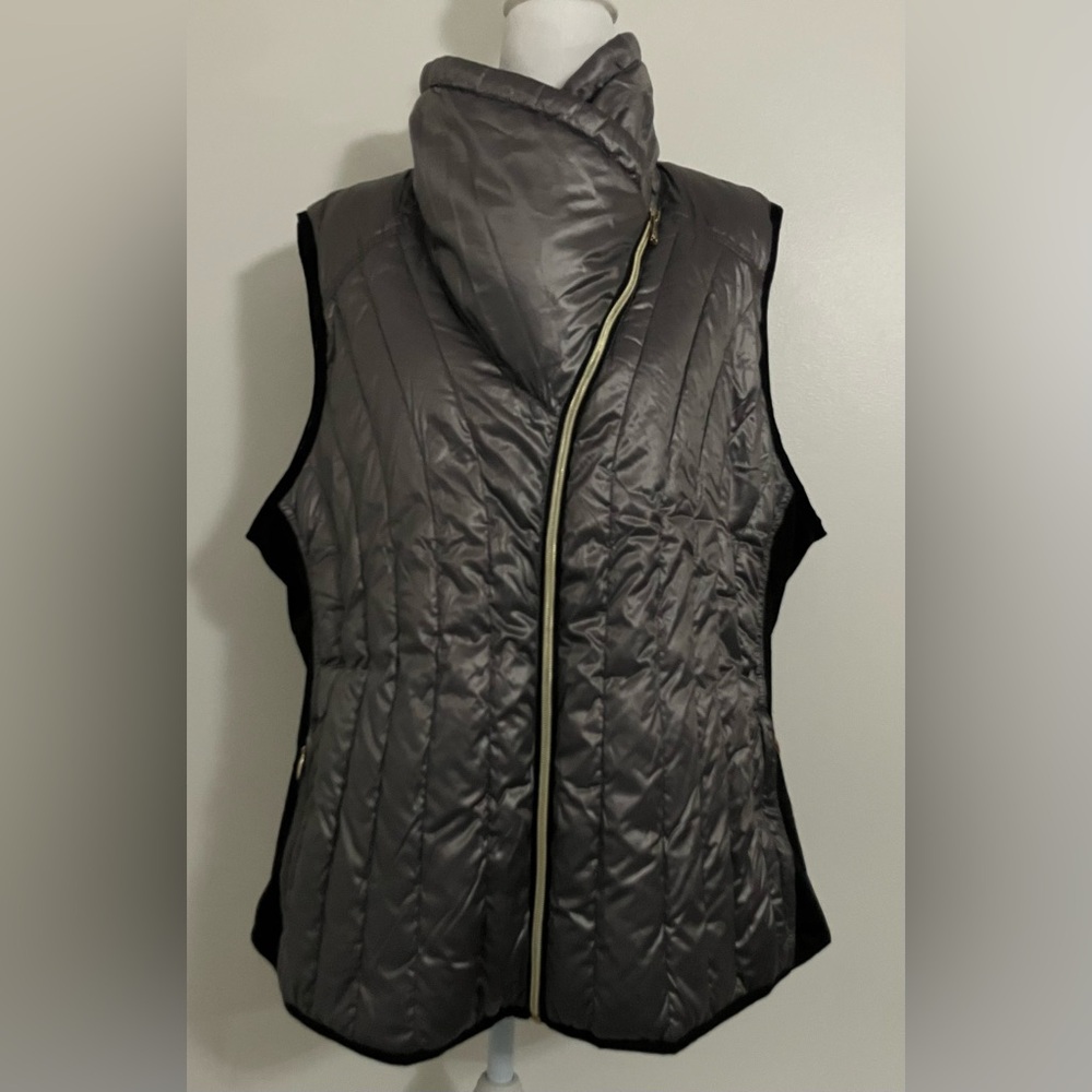 Calvin Klein 2X Silver Premium Down Full Zip Puffer Vest Lightweight Packable - Picture 2 of 9